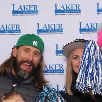 Family photo with four kids